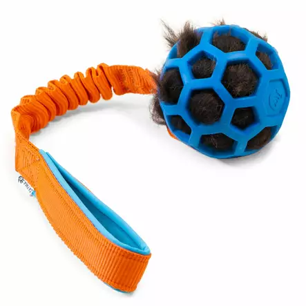 Treenilelu koiralle JW verkkopallolla ja lampaankarvalla - Aitoa karvaa sisältävät lelut - 003521 - 1