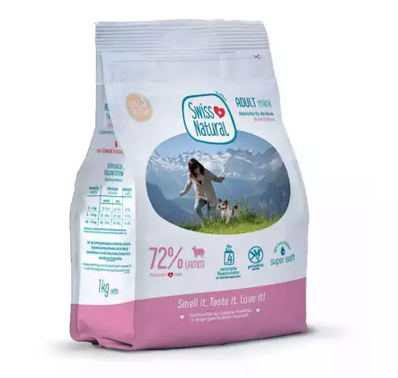 Viljaton treeninami ja täysravinto pienelle koiralle Swiss Natural lammas 1 kg - Puolikosteat treeninamit - 23078 - 1