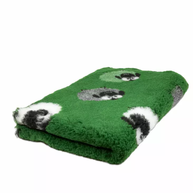 Foxy Fur karva-alusta, vihreä lammas - Makuualustat - 50189 - 1